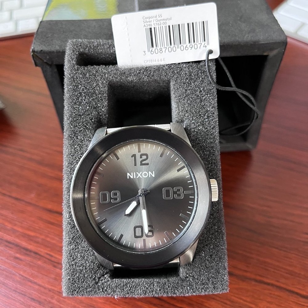 Nixon Mens Watch Take Charge The Corporal Gunmetal Face Silver Band A346176200